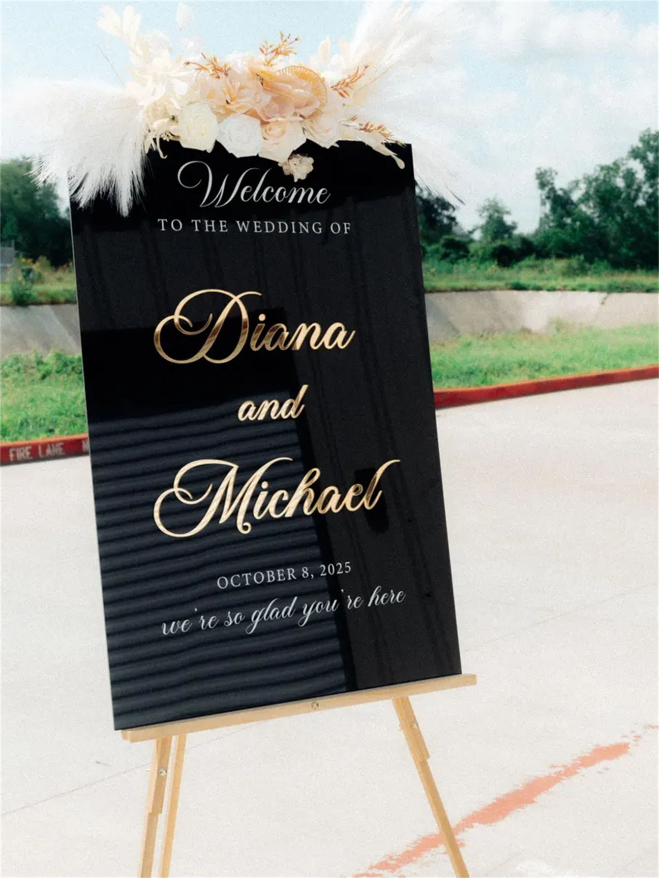 Luxury Golden Letter Black Acrylic Wedding Sign