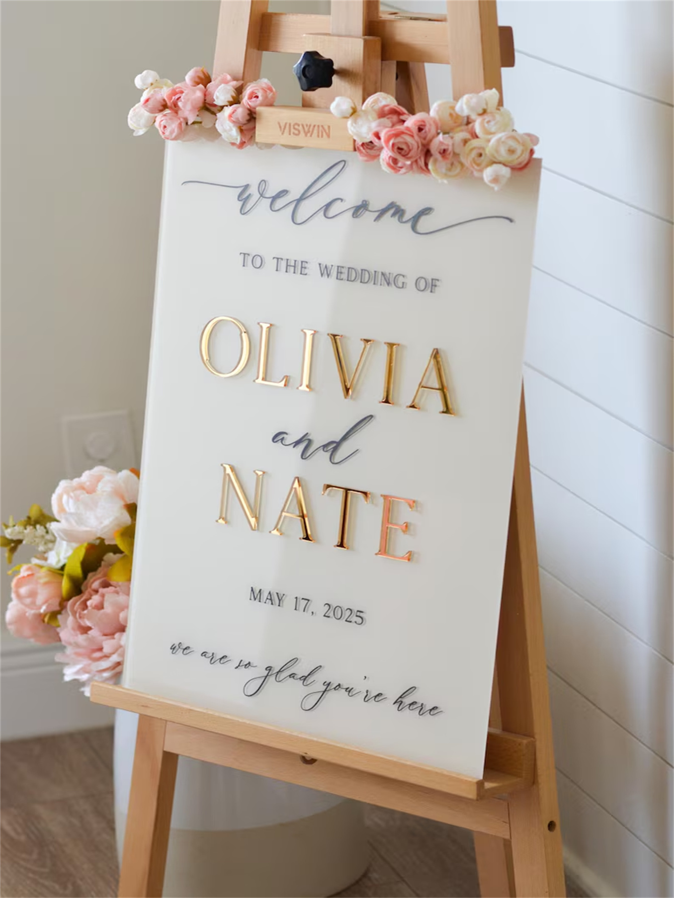 Wedding Welcome Sign - Personalized acrylic wedding welcome sign, modern and fashionable decoration of the wedding entrance. Welcome to our wedding sign