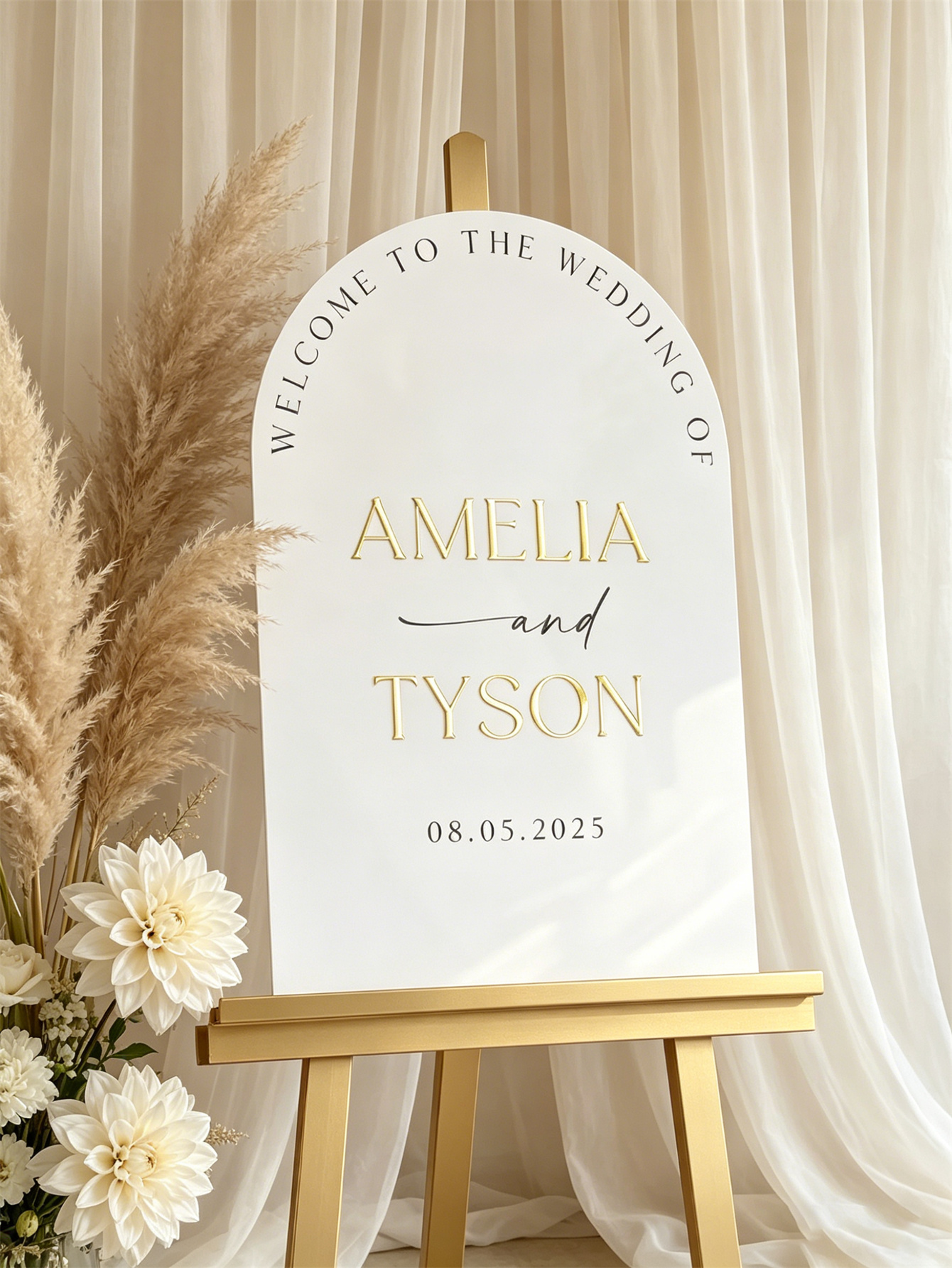 Wedding Welcome Sign - Personalized acrylic wedding welcome sign, modern and fashionable decoration of the wedding entrance. Welcome to our wedding sign