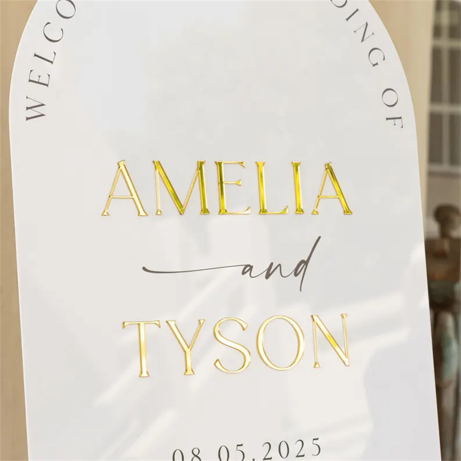 Wedding Welcome Sign - Personalized acrylic wedding welcome sign, modern and fashionable decoration of the wedding entrance. Welcome to our wedding sign