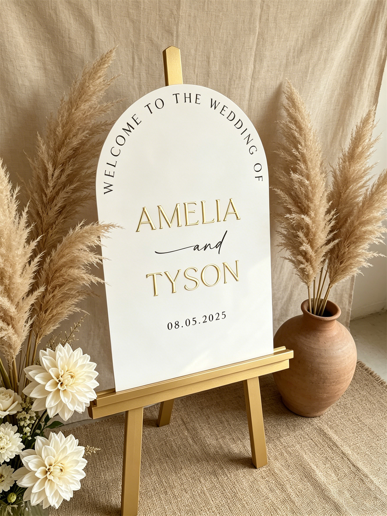 Wedding Welcome Sign - Personalized acrylic wedding welcome sign, modern and fashionable decoration of the wedding entrance. Welcome to our wedding sign