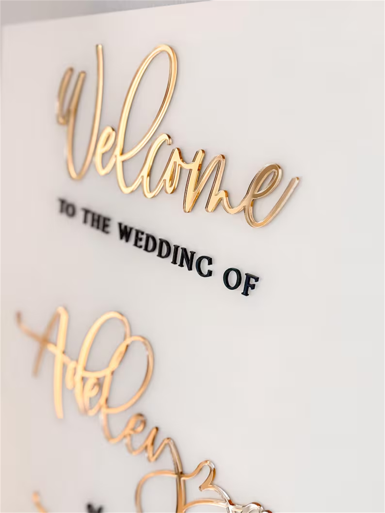 Wedding Welcome Sign - Personalized acrylic wedding welcome sign, modern and fashionable decoration of the wedding entrance. Welcome to our wedding sign