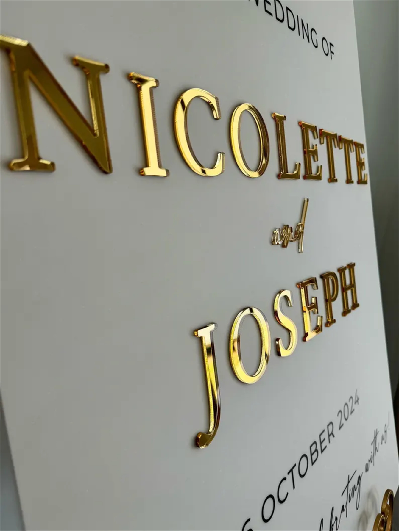 Wedding Welcome Sign - Personalized acrylic wedding welcome sign, modern and fashionable decoration of the wedding entrance. Welcome to our wedding sign