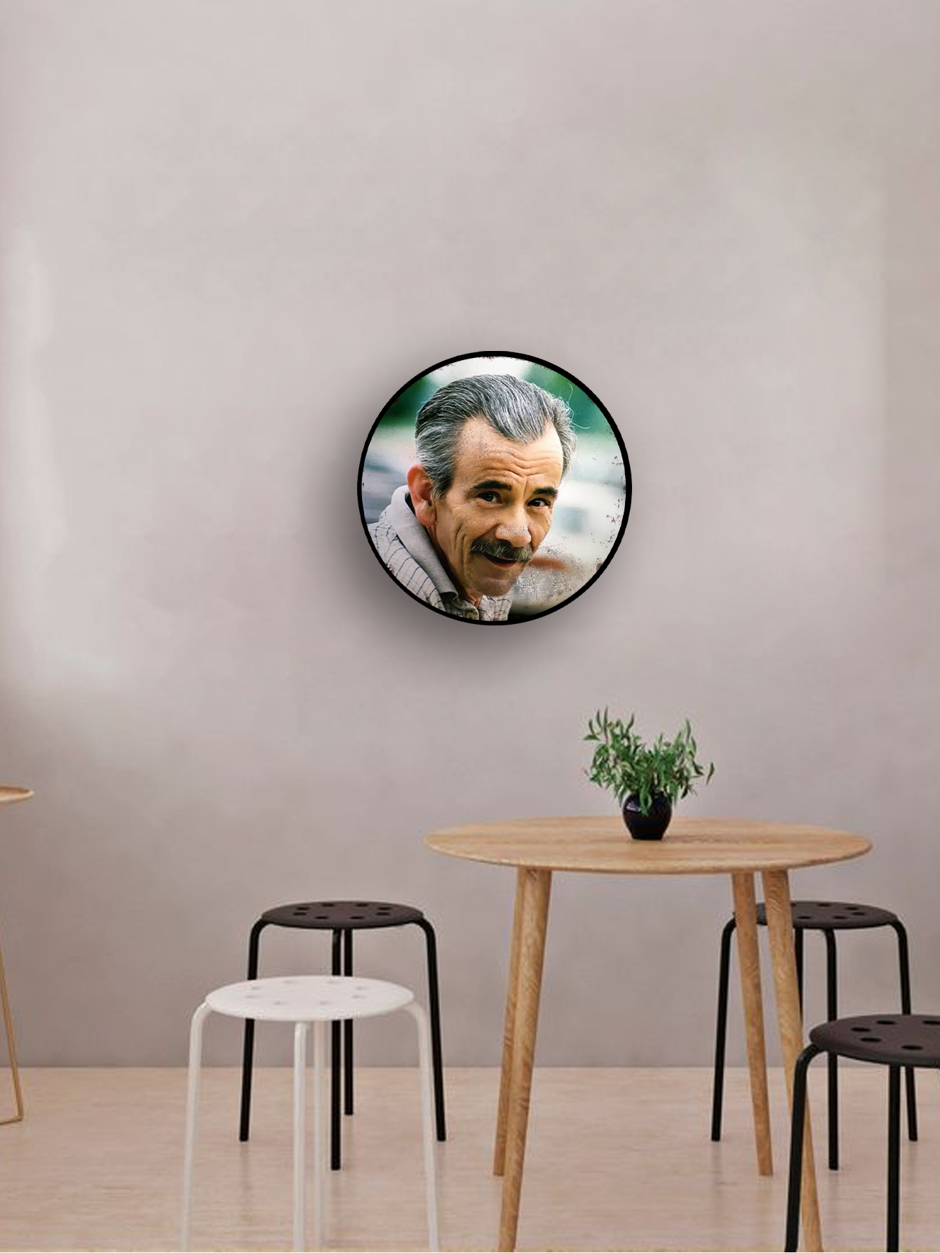 DIY Round Metal Wall Sign