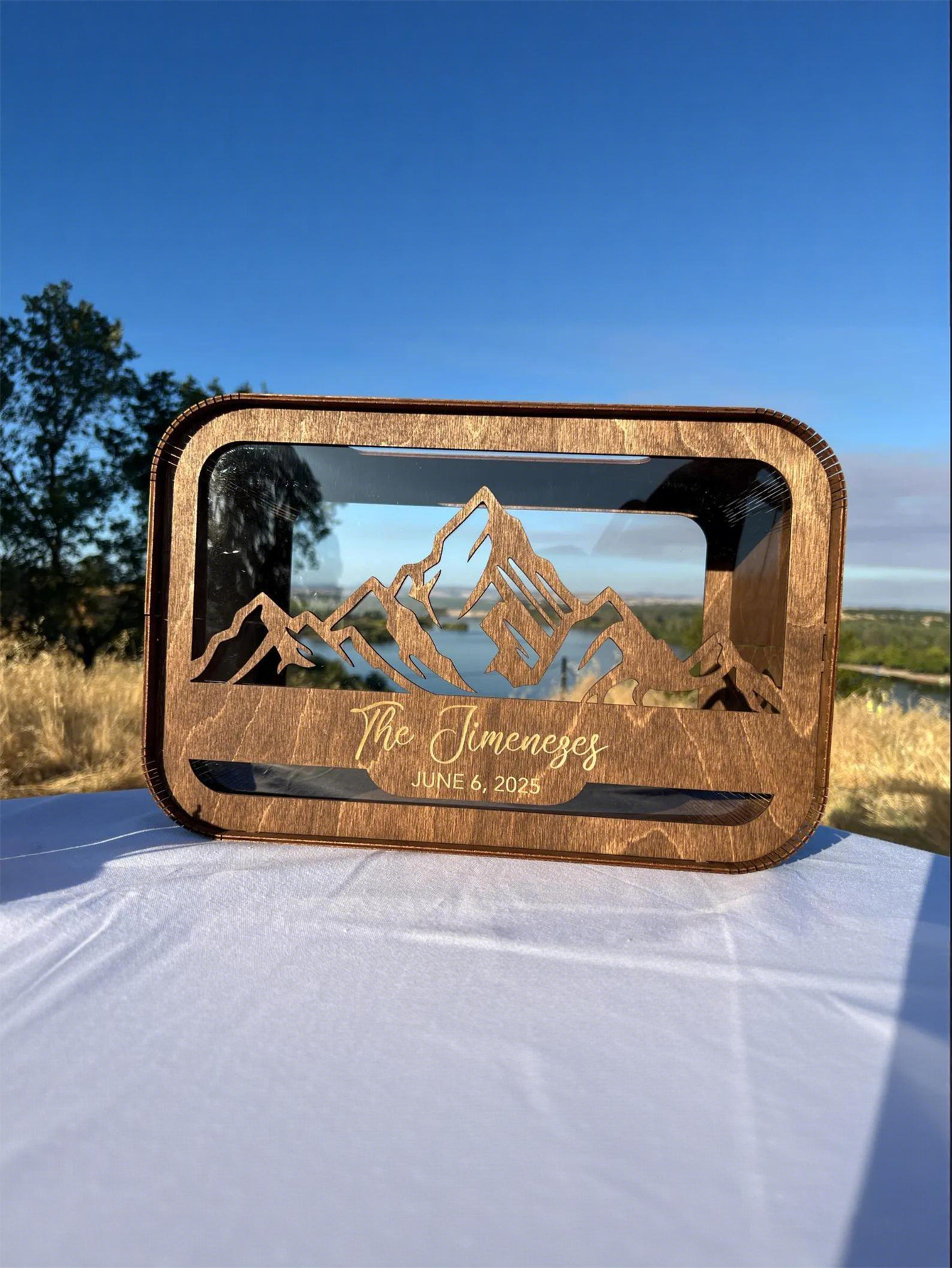 Personalized mountain view wedding greeting card box, country-style wooden coin box, custom engagement gift