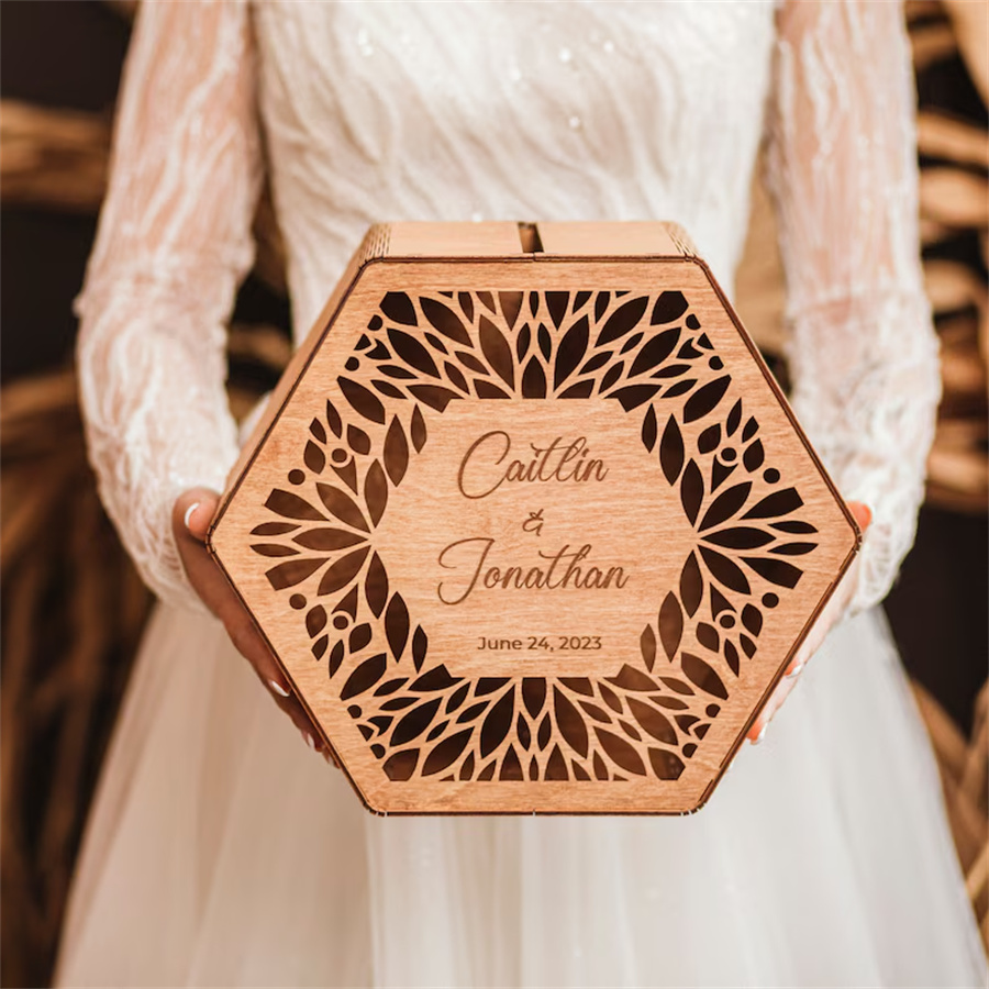 Rural-style wedding card box: Carved wooden souvenirs, personalized engagement gifts for the newlyweds
