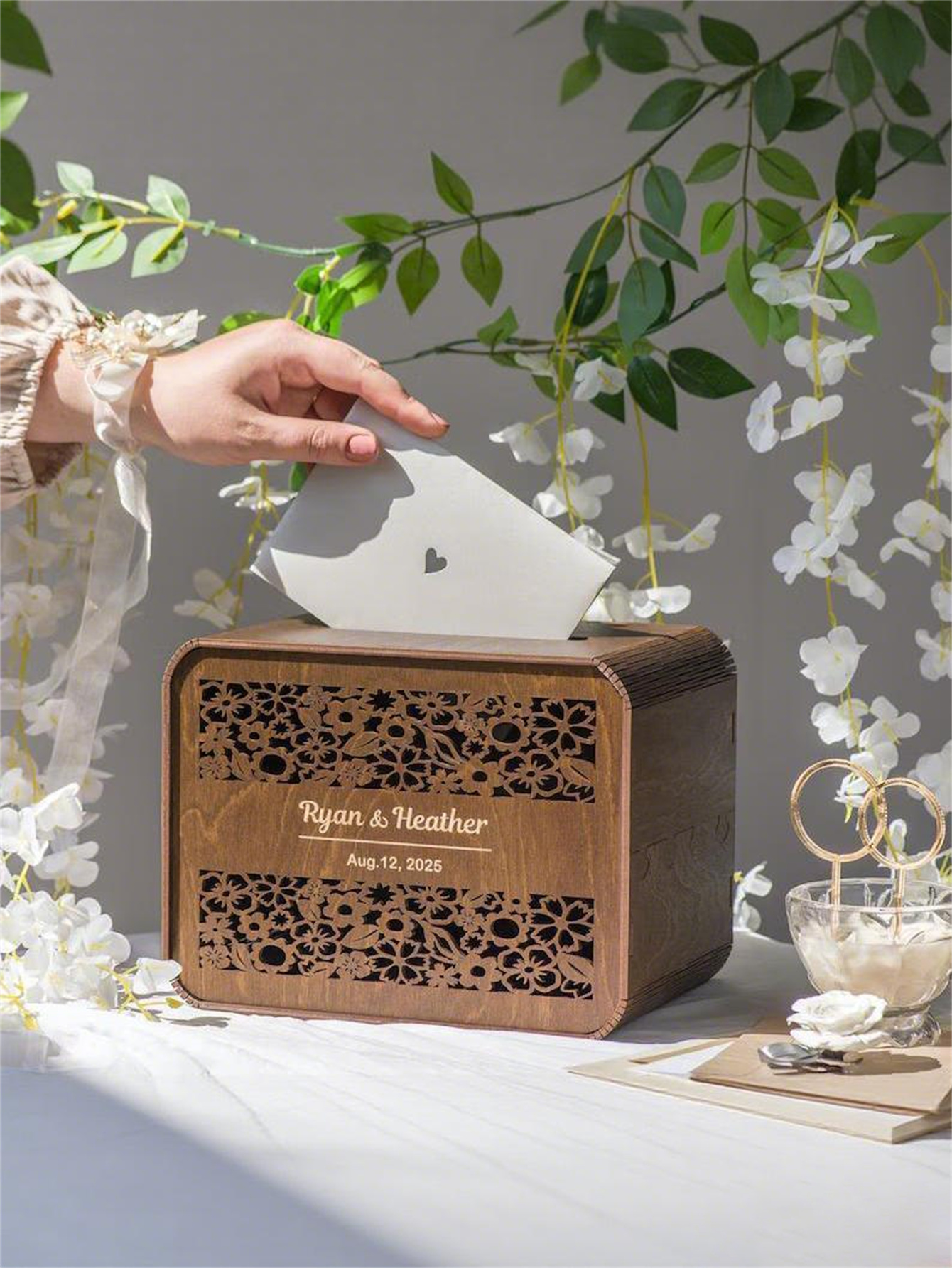 Wooden card boxes, personalized wedding card boxes, and bride gift-giving card boxes